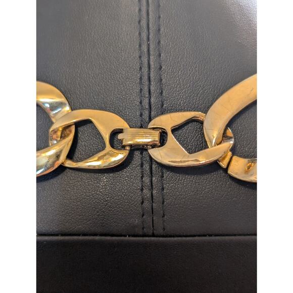 Vintage 1960s High Polished Gold Tone Flat Fit Chunky Chain Link Necklace - Picture 3 of 4